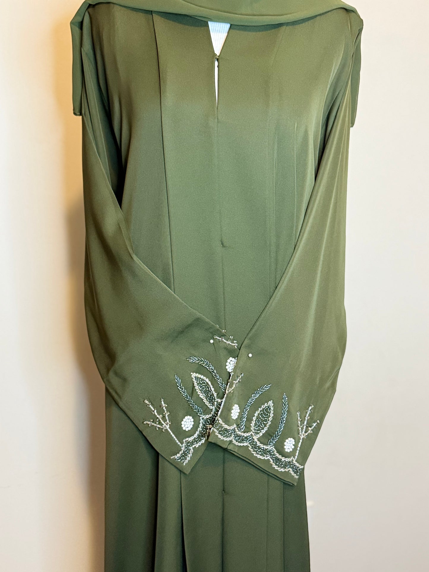 Willow Pearl Abaya